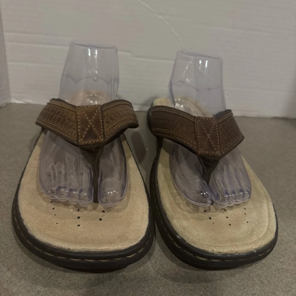Bass Men’s Cove Brown Black Leather Boho Flip Flops Size 10